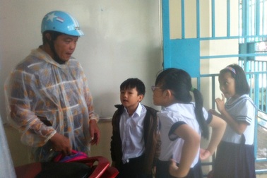 Quảng Ngãi: Toàn bộ học sinh nghỉ học tránh bão