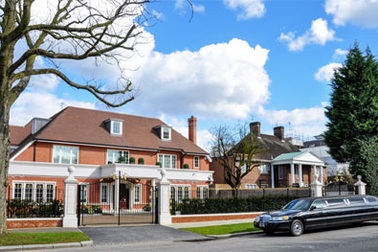 Nhà giàu Nga đổ xô mua nhà London để giấu tiền