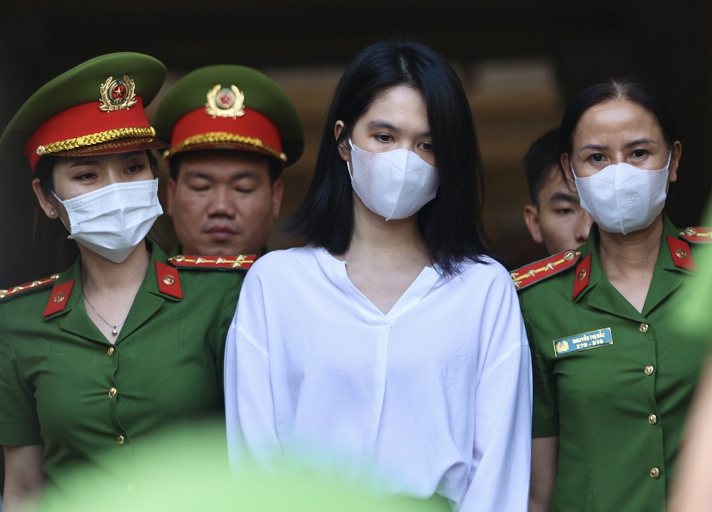 Ba của Ngọc Trinh chia sẻ khi con gái hưởng án treo: Tôi rất vui mừng - 1 Ba của Ngọc Trinh chia sẻ khi con gái hưởng án treo: Tôi rất vui mừng - 1