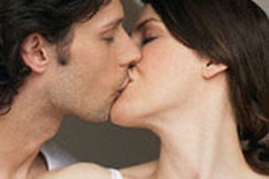 Hôn “pờ rồ”