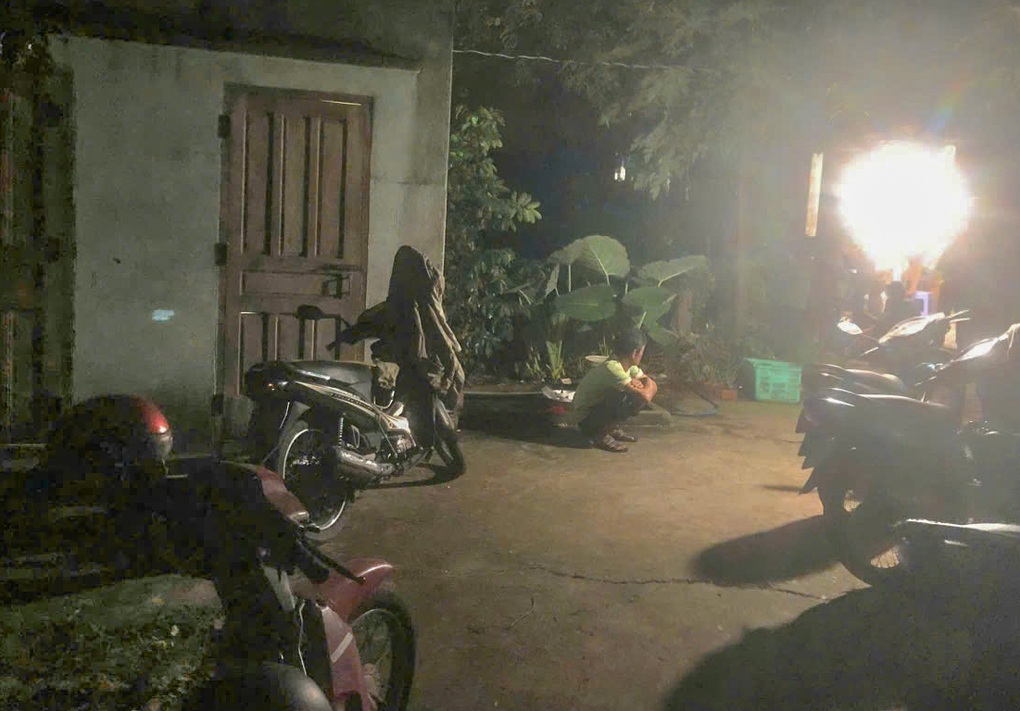 Cự cãi rồi xô xát, con trai đạp cha tử vong - 1 Cự cãi rồi xô xát, con trai đạp cha tử vong - 1