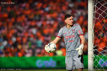 Nỗ lực của Văn Lâm không giúp Muangthong tránh trận thua thứ ba liên tiếp