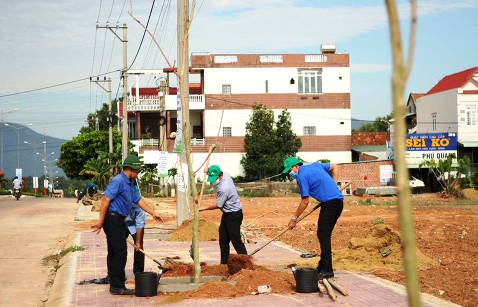 Thanh niên Bình Định thi đua làm nghìn việc tốt - 1 Thanh niên Bình Định thi đua làm nghìn việc tốt - 1