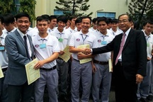 Môi giới Trung Quốc thao túng xuất khẩu lao động