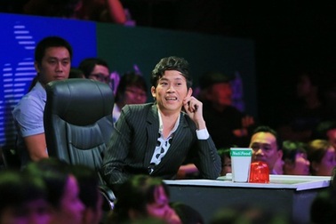 Hoài Linh và những nhân vật trong “Ơn giời, cậu đây rồi!”