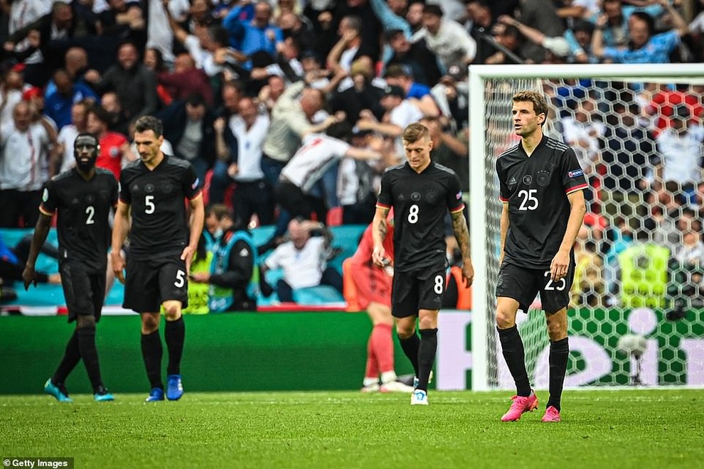 Hàng loạt ông lớn chia tay Euro 2020, đội tuyển Anh rộng cửa vào chung kết - 3 Hàng loạt ông lớn chia tay Euro 2020, đội tuyển Anh rộng cửa vào chung kết - 3