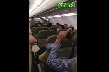 Khách nam gây ồn ào, chửi bới, xúc phạm tiếp viên trưởng trên máy bay