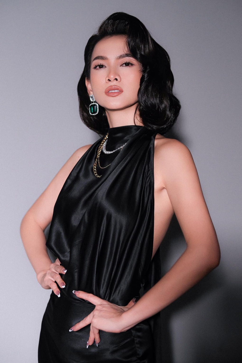 Siêu mẫu Anh Thư tuổi 40: Vóc dáng nóng bỏng, cơ bụng mê hoặc - 12 Siêu mẫu Anh Thư tuổi 40: Vóc dáng nóng bỏng, cơ bụng mê hoặc - 12