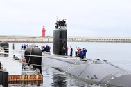 Tàu ngầm hạt nhân Mỹ tập trận sát Triều Tiên