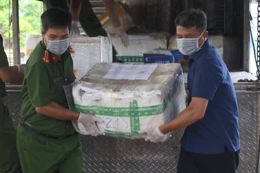 Phá đường dây mua bán 2,4 tấn xyanua từ vụ thanh niên tử vong ở TPHCM
