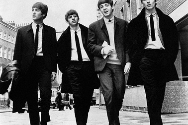 Cựu thành viên The Beatles vật lộn để thoát khỏi hào quang