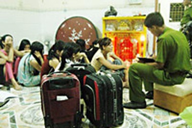 Xét xử “mẹ mìn” bán 126 cô gái sang Malaysia