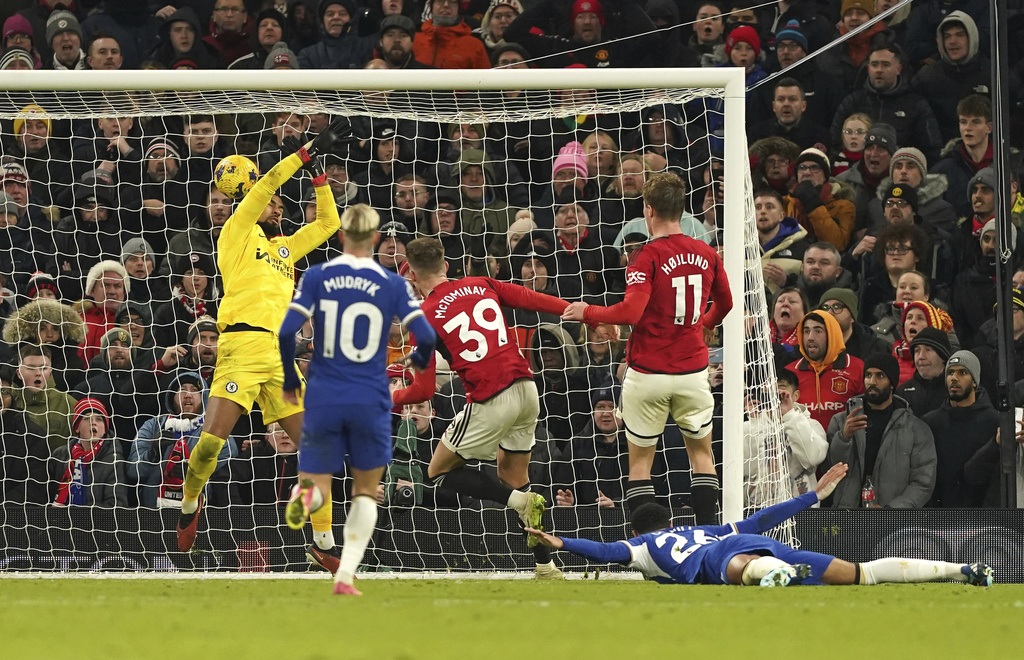 HLV Ten Hag: Man Utd áp đảo hoàn toàn Chelsea - 1