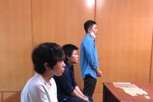 Con gái dẫn người tới cưỡng đoạt tài sản của mẹ