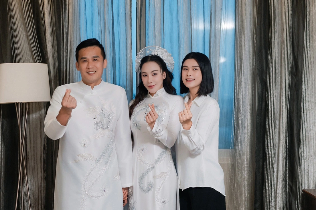 Lộ diện chồng sắp cưới của ca sĩ Hồ Quỳnh Hương