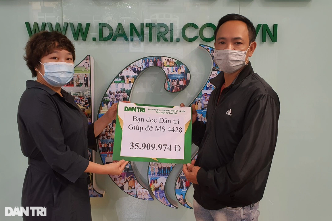 Anh trai không còn nhưng các cháu em vẫn được bạn đọc Dân trí yêu thương - 1 Anh trai không còn nhưng các cháu em vẫn được bạn đọc Dân trí yêu thương - 1
