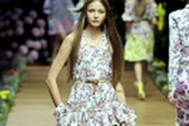 Thỏa sức mua sắm với giá giảm 50% tại Gucci & Milano