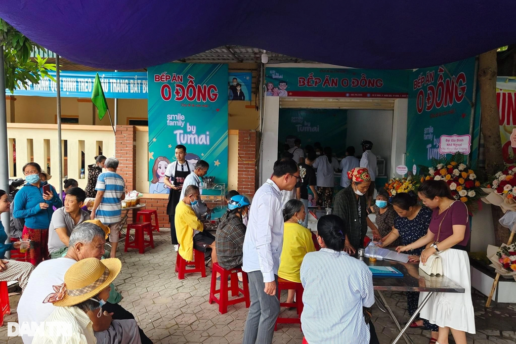 Bếp ăn 0 đồng của vợ chồng hot TikToker xứ Nghệ - 1 Bếp ăn 0 đồng của vợ chồng hot TikToker xứ Nghệ - 1