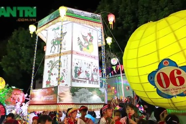 Mãn nhãn những mô hình đèn trung thu khổng lồ ở Tuyên Quang