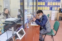 Công sở Hà Nội ngày đầu làm việc: Vắng người dân đến làm thủ tục hành chính