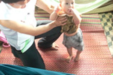 12 trẻ nguy kịch vì ngộ độc sữa