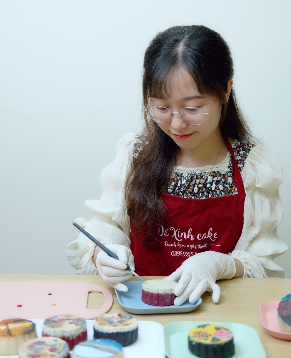 Cô chủ 9X khoác áo mới cho bánh trung thu truyền thống - 1 Cô chủ 9X khoác áo mới cho bánh trung thu truyền thống - 1