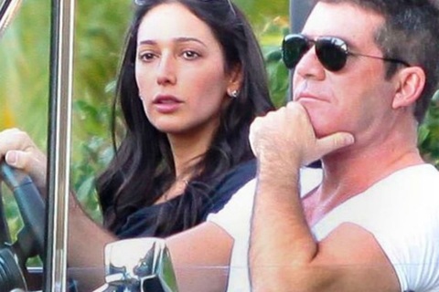 Simon Cowell mua vòng kim cương cho bạn gái có bầu