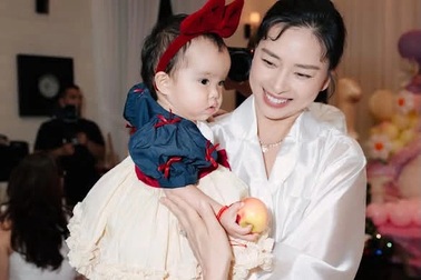 Ngô Thanh Vân làm điều đặc biệt trong tiệc thôi nôi của con gái