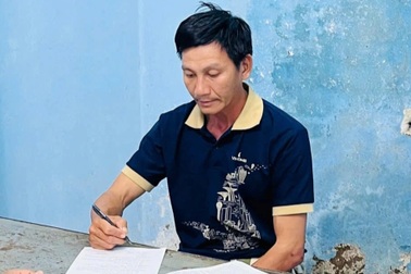 Tài xế đánh CSGT khi bị kiểm tra nồng độ cồn ở TPHCM