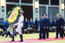 Thủ tướng dự Lễ truy điệu nguyên Chủ tịch nước Lào Khamtay Siphandone