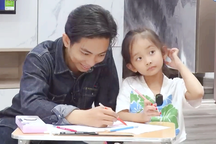 Phản ứng của con gái Khánh Thi - Phan Hiển khi biết sắp có em