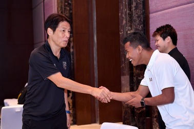 Đội tuyển Thái Lan tập trung trở lại, chuẩn bị sang Malaysia