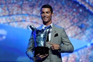 Cầu thủ xuất sắc nhất châu Âu 2016/17: C.Ronaldo áp đảo