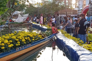 Đến chợ quê ngày Tết xứ "Công tử Bạc Liêu" nghe hát tài tử