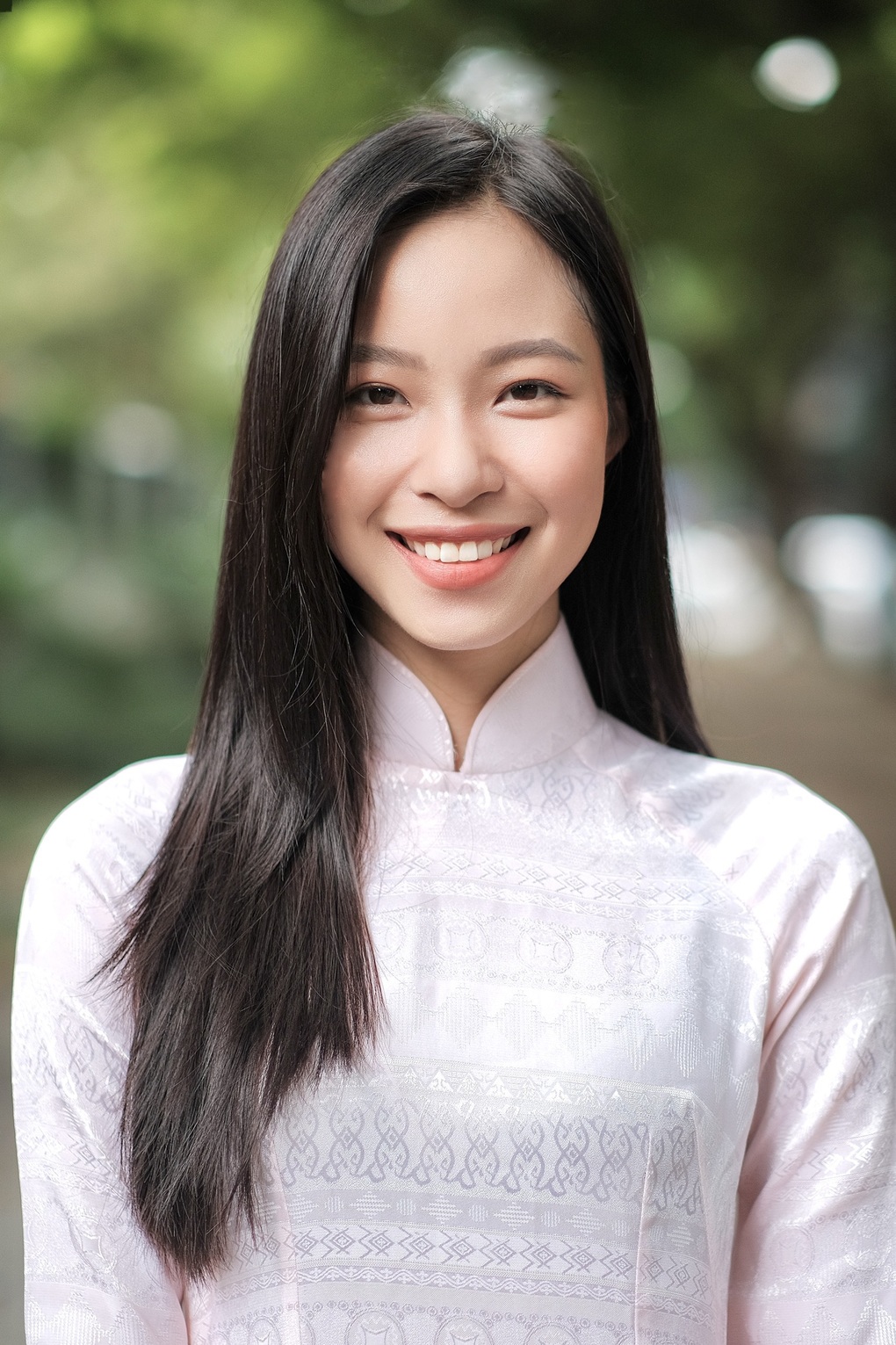 Người đẹp cao 1,75m, IELTS 8.0 nổi bật tại Hoa hậu Việt Nam 2022 - 10 Người đẹp cao 1,75m, IELTS 8.0 nổi bật tại Hoa hậu Việt Nam 2022 - 10