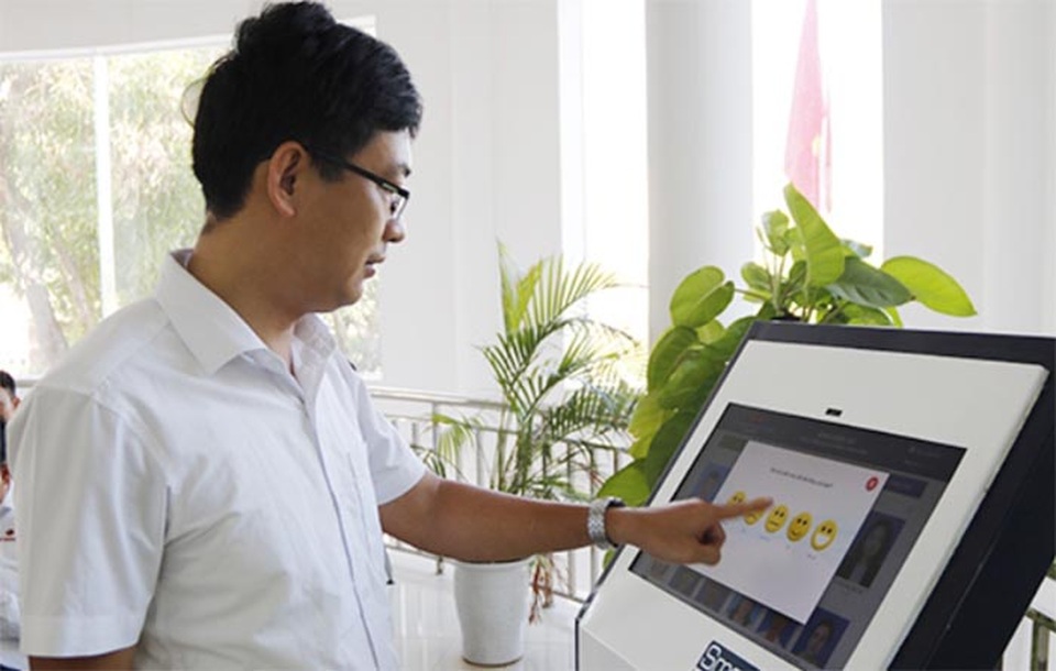 Hà Tĩnh: Đo năng lực cán bộ qua sự hài lòng của người dân - 1 Hà Tĩnh: Đo năng lực cán bộ qua sự hài lòng của người dân - 1