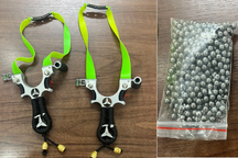 Bắn vỡ kính khách sạn rồi nhắn tin xin làm bảo vệ