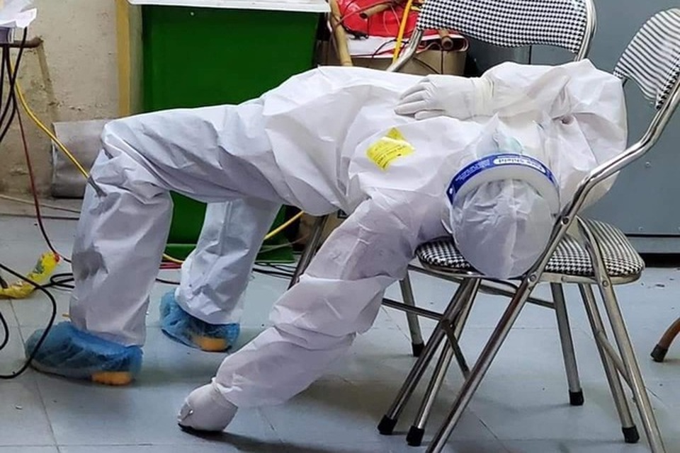 Bạn đọc Dân trí mong muốn chung tay cùng chiến sĩ nơi tuyến đầu chống dịch - 3 Bạn đọc Dân trí mong muốn chung tay cùng chiến sĩ nơi tuyến đầu chống dịch - 3