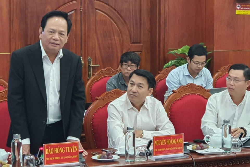 Chúa đảo Tuần Châu muốn xây sân bay, thành phố hải sản lấn biển ở Cà Mau - 1 Chúa đảo Tuần Châu muốn xây sân bay, thành phố hải sản lấn biển ở Cà Mau - 1