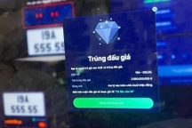 Người đầu tiên đấu giá trúng biển ngũ quý 5 với số tiền hơn 2,6 tỷ đồng