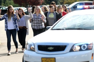 Xả súng kinh hoàng tại đại học Mỹ, 9 người chết