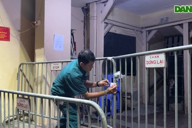 Hà Nội di dời trong đêm 160 người dân khỏi nhà tập thể cũ tránh bão Yagi