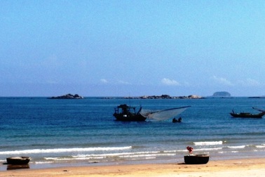 Nhảy xuống biển gỡ dây neo, một ngư dân mất tích