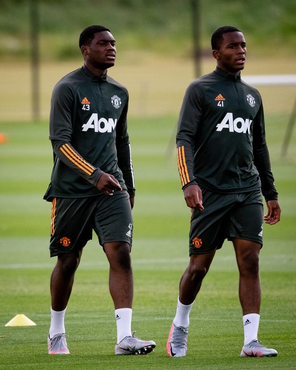 Man Utd luyện công chuẩn bị trở lại Europa League - 2 Man Utd luyện công chuẩn bị trở lại Europa League - 2