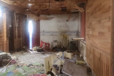 Nổ lớn rung chuyển ngôi nhà 5 tầng