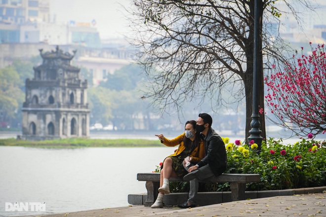 Hà Nội khoác áo mới rực rỡ chào đón Tết Tân Sửu 2021 - 12 Hà Nội khoác áo mới rực rỡ chào đón Tết Tân Sửu 2021 - 12