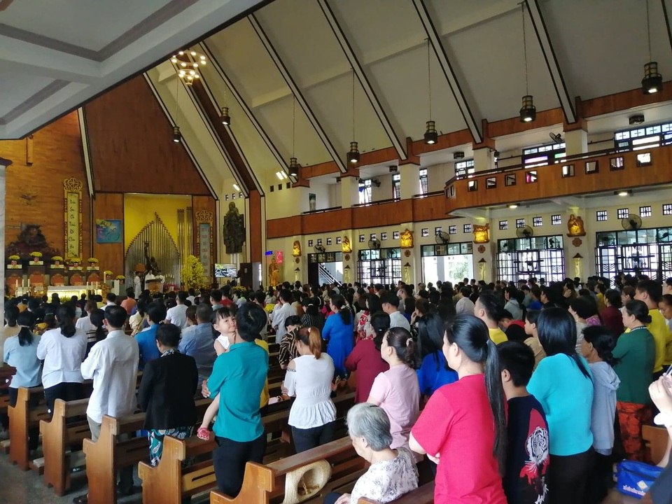 Bạc Liêu: Du khách tấp nập về Thánh đường lớn nhất ĐBSCL ngày đầu năm - 6 Bạc Liêu: Du khách tấp nập về Thánh đường lớn nhất ĐBSCL ngày đầu năm - 6