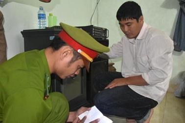 Bắt khẩn cấp nghi phạm trộm dây cáp điện