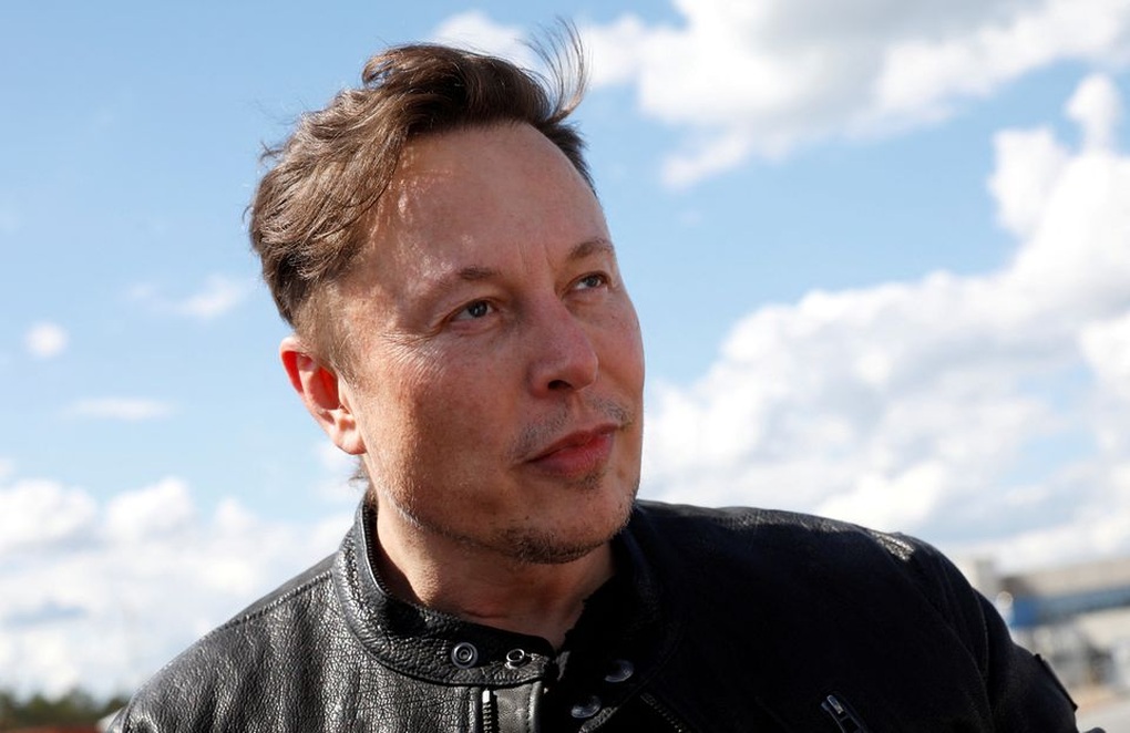 Thực hư thông tin tỷ phú Elon Musk muốn mua lại Man Utd - 1 Thực hư thông tin tỷ phú Elon Musk muốn mua lại Man Utd - 1