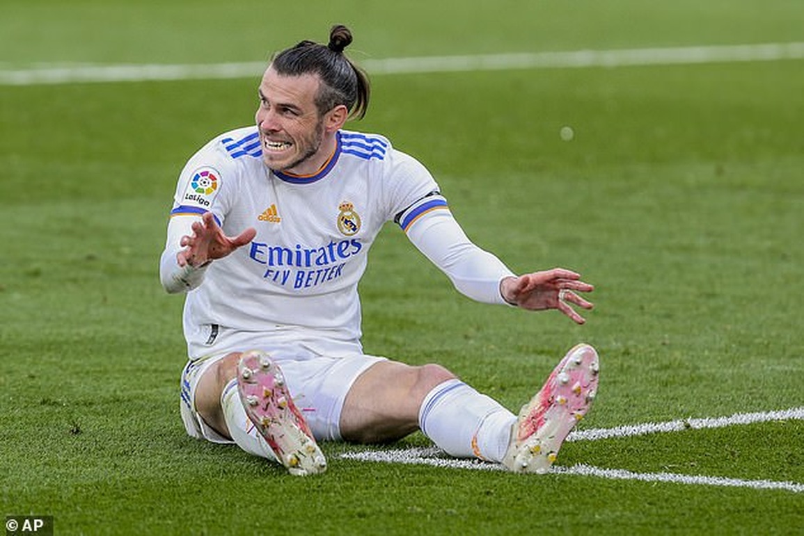 Real Madrid bị Villarreal cầm hòa trong ngày Bale tái xuất - 2 Real Madrid bị Villarreal cầm hòa trong ngày Bale tái xuất - 2